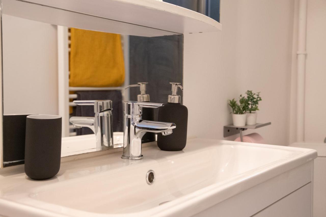 *Le Cosy* 3 Chambres Hypercentre - Parking - Wifi Авиньон Екстериор снимка